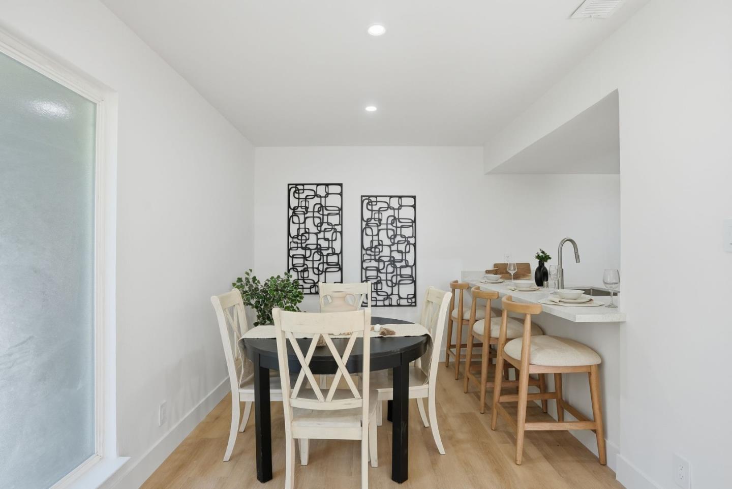 Detail Gallery Image 11 of 23 For 5442 Roundtree Ct a,  Concord,  CA 94521 - 2 Beds | 1 Baths