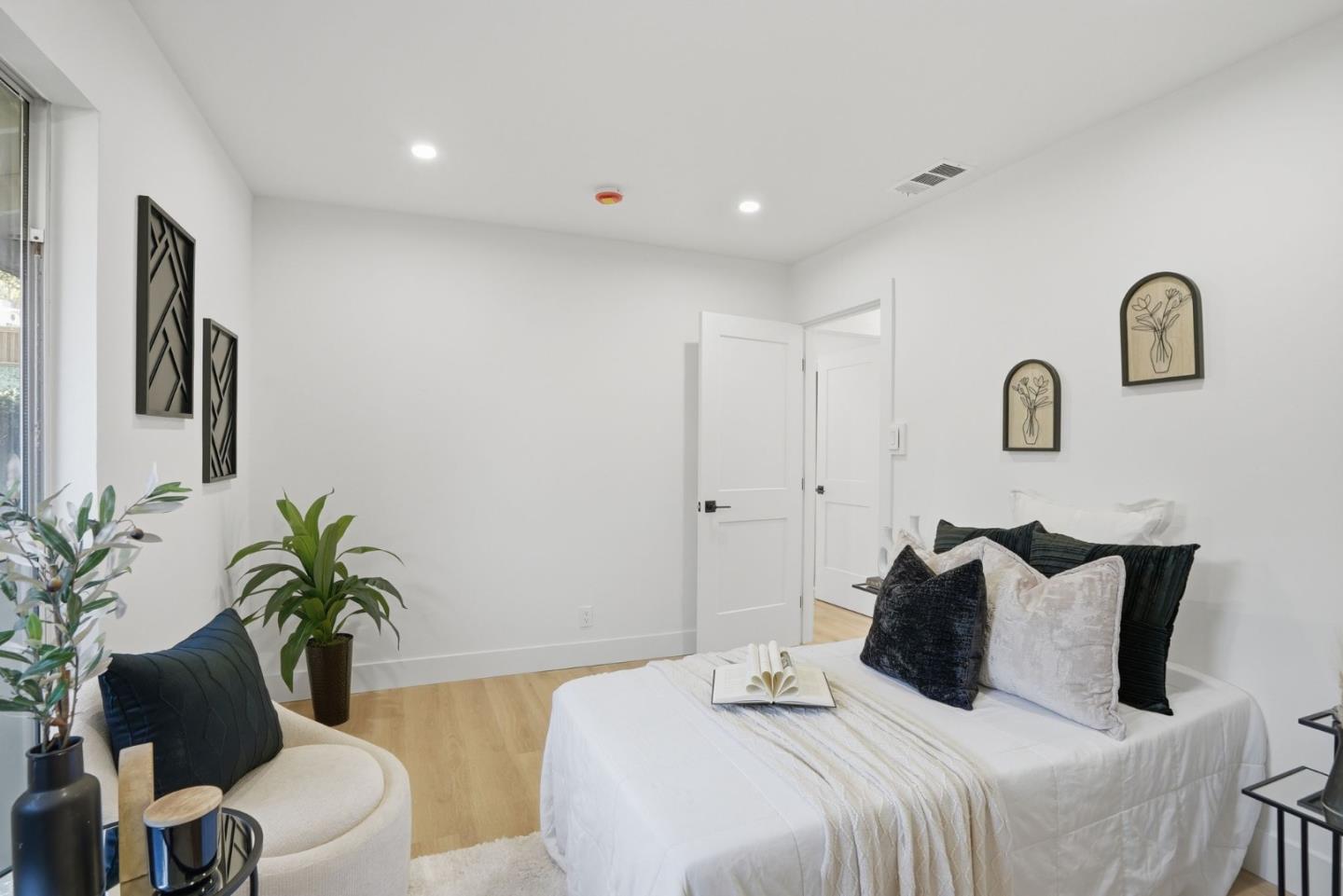 Detail Gallery Image 15 of 23 For 5442 Roundtree Ct a,  Concord,  CA 94521 - 2 Beds | 1 Baths