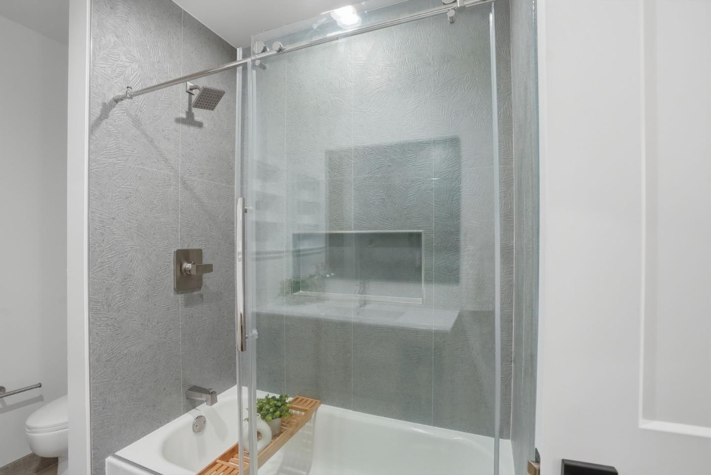 Detail Gallery Image 19 of 23 For 5442 Roundtree Ct a,  Concord,  CA 94521 - 2 Beds | 1 Baths