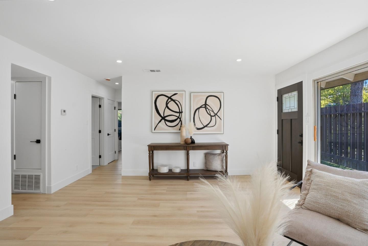 Detail Gallery Image 4 of 23 For 5442 Roundtree Ct a,  Concord,  CA 94521 - 2 Beds | 1 Baths