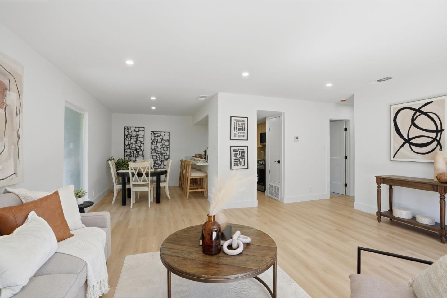 Detail Gallery Image 6 of 23 For 5442 Roundtree Ct a,  Concord,  CA 94521 - 2 Beds | 1 Baths