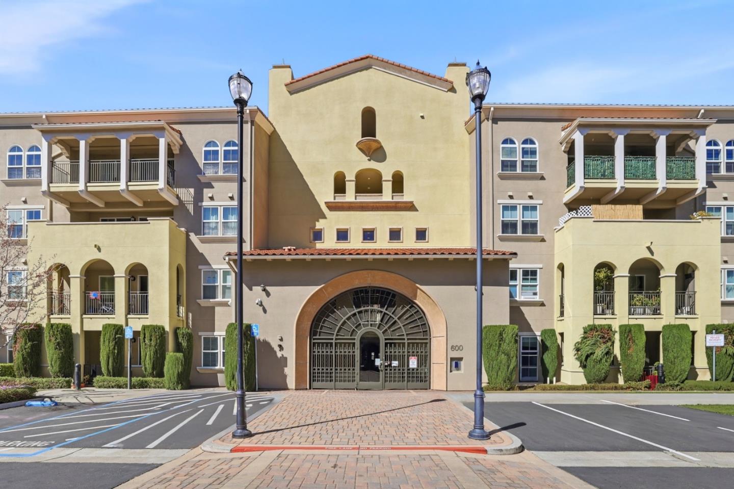 Detail Gallery Image 3 of 64 For 600 S Abel St #224,  Milpitas,  CA 95035 - 2 Beds | 2 Baths