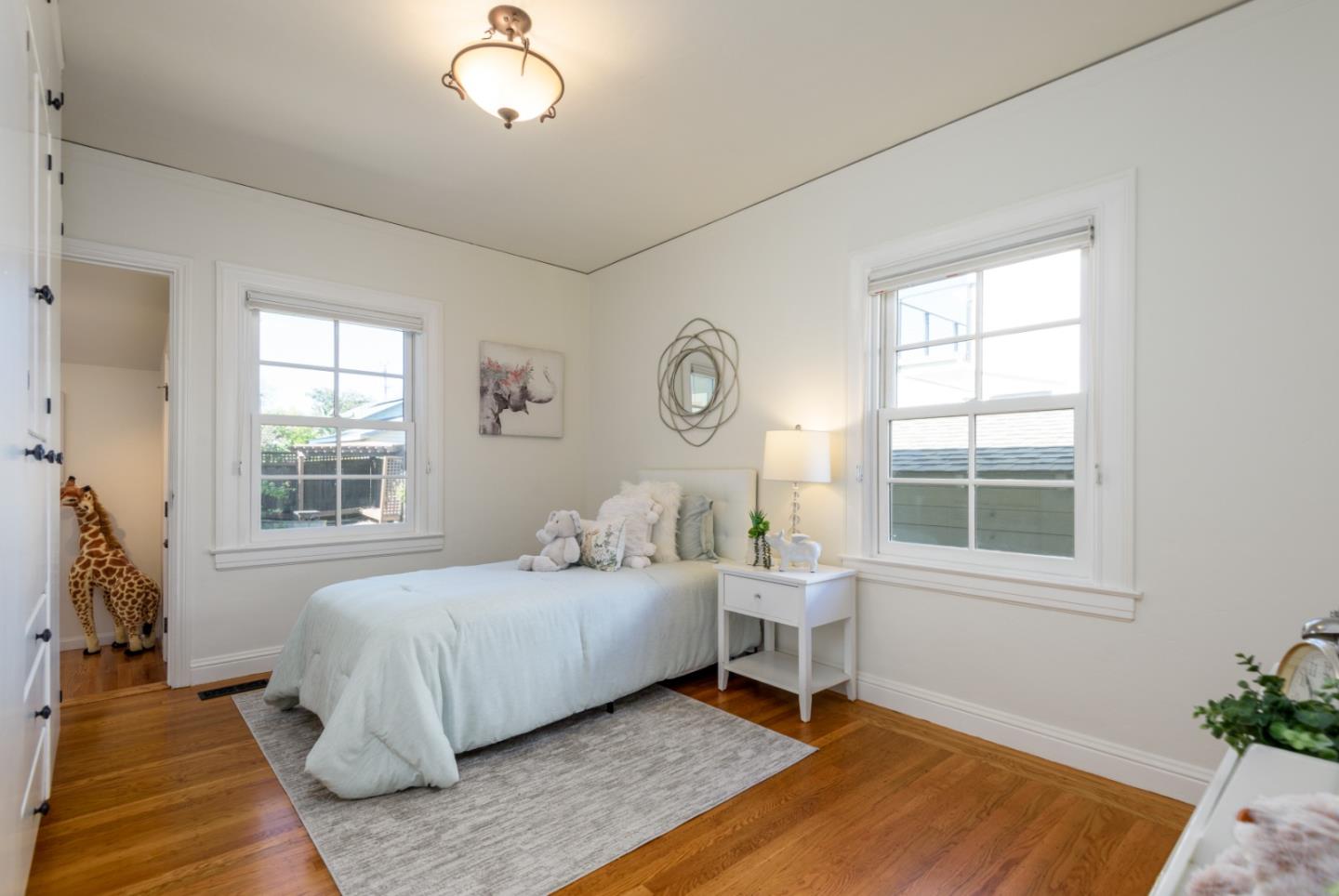 Detail Gallery Image 15 of 27 For 215 Victoria Rd, Burlingame,  CA 94010 - 0 Beds | 2 Baths