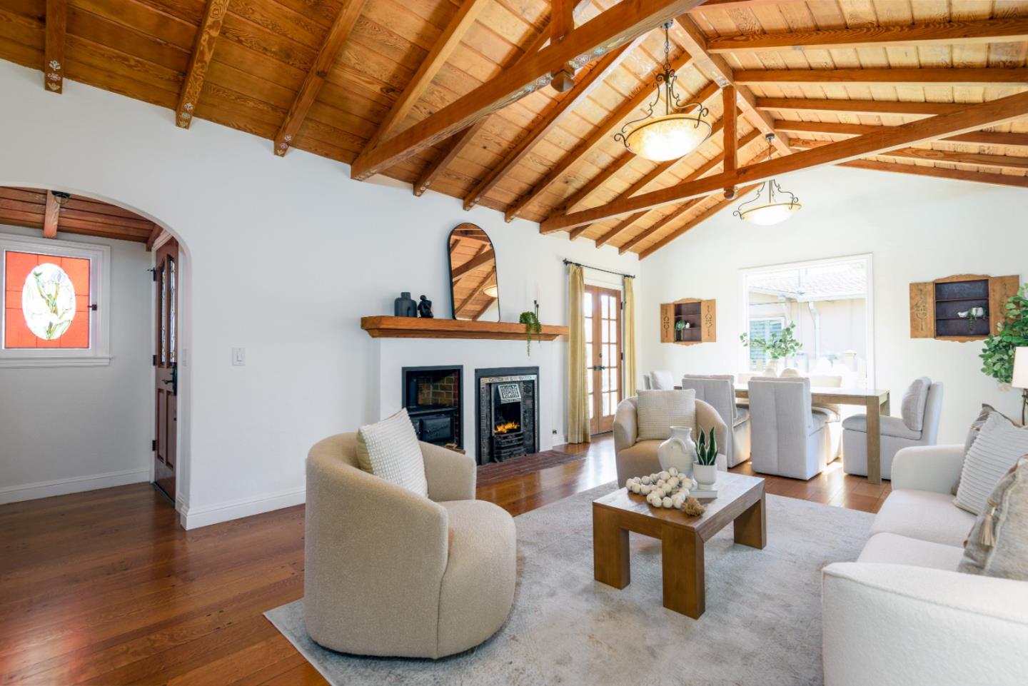 Detail Gallery Image 6 of 27 For 215 Victoria Rd, Burlingame,  CA 94010 - 0 Beds | 2 Baths