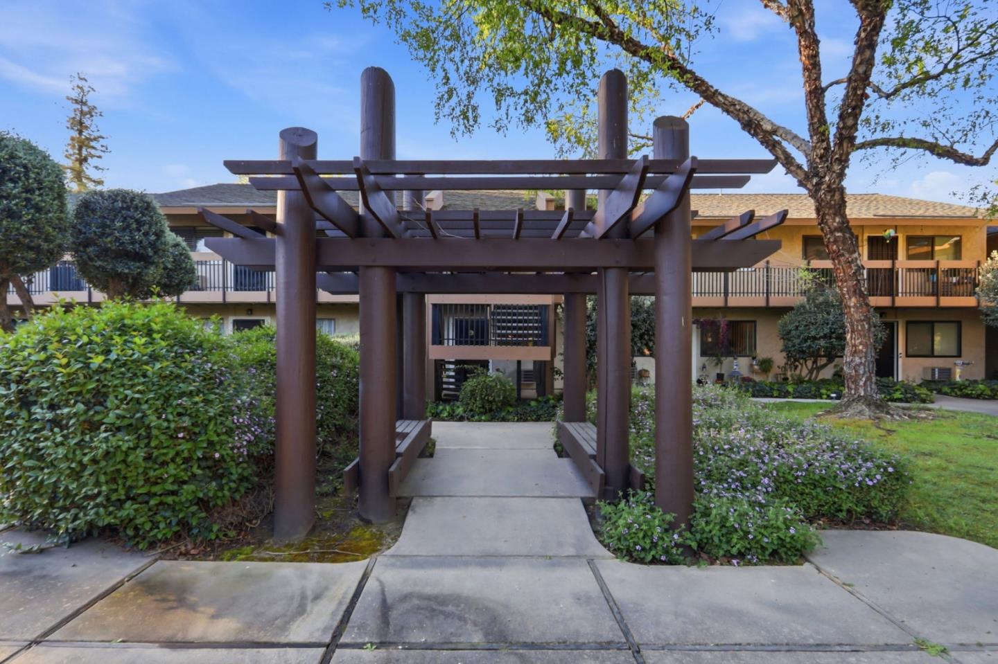 Photo #2: ML82038796 Listing: Photo #2