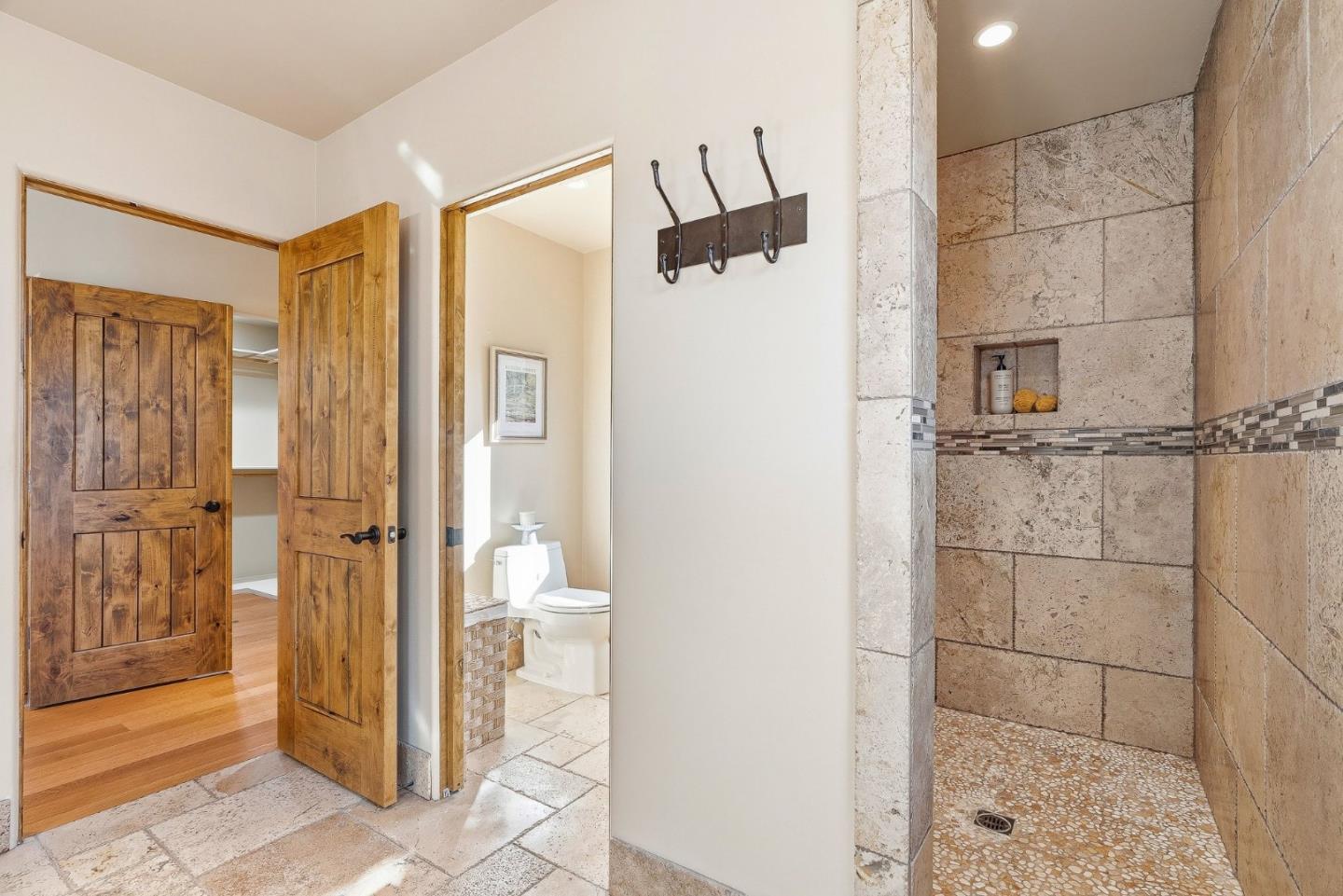 Detail Gallery Image 14 of 36 For 765 Gibson Ave, Pacific Grove,  CA 93950 - 3 Beds | 2 Baths