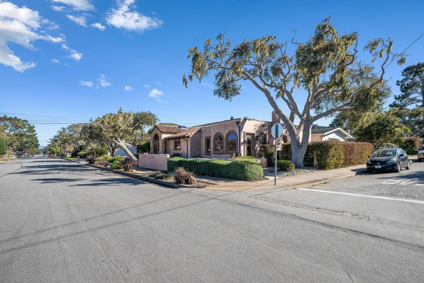 Detail Gallery Image 23 of 36 For 765 Gibson Ave, Pacific Grove,  CA 93950 - 3 Beds | 2 Baths