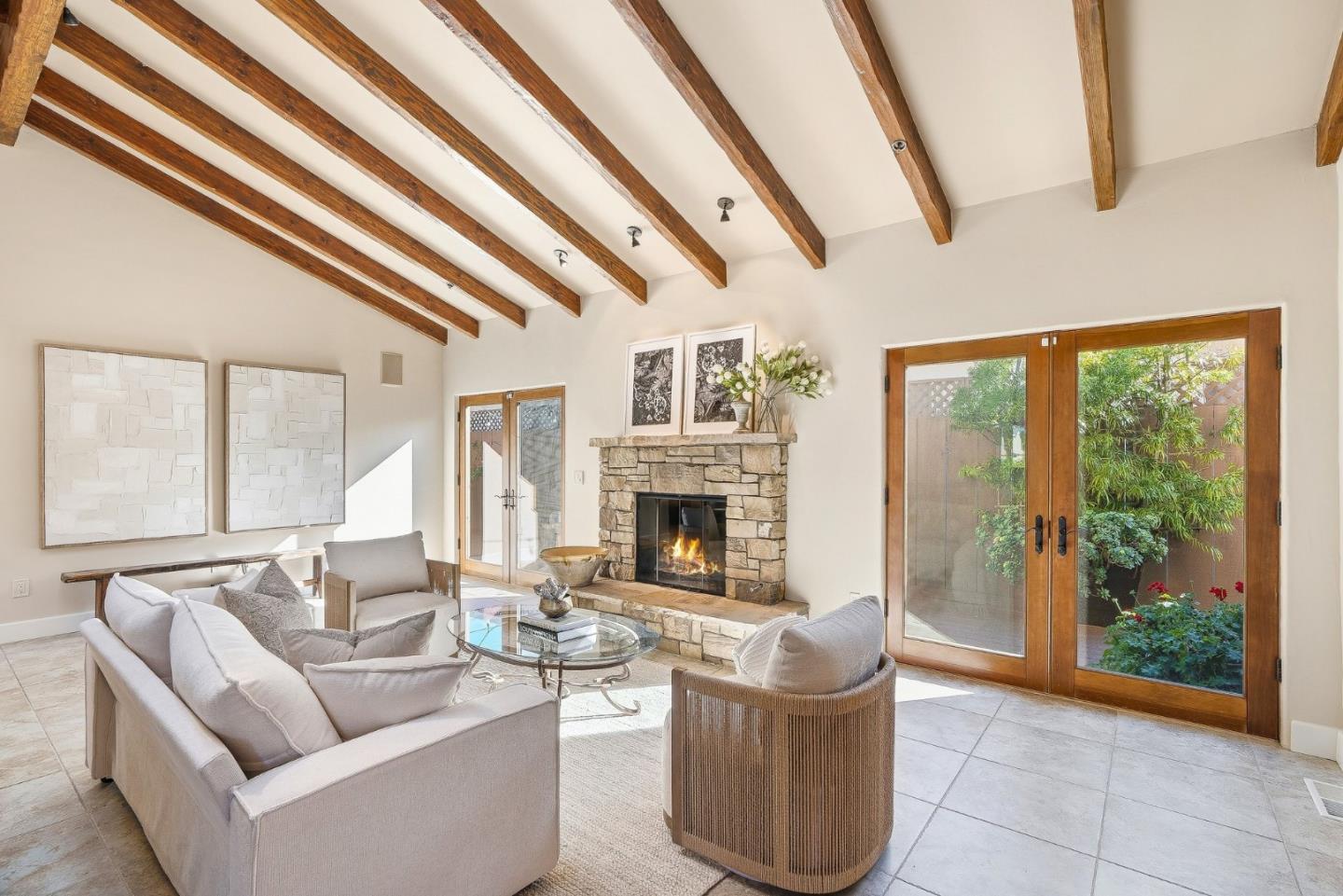 Detail Gallery Image 9 of 36 For 765 Gibson Ave, Pacific Grove,  CA 93950 - 3 Beds | 2 Baths