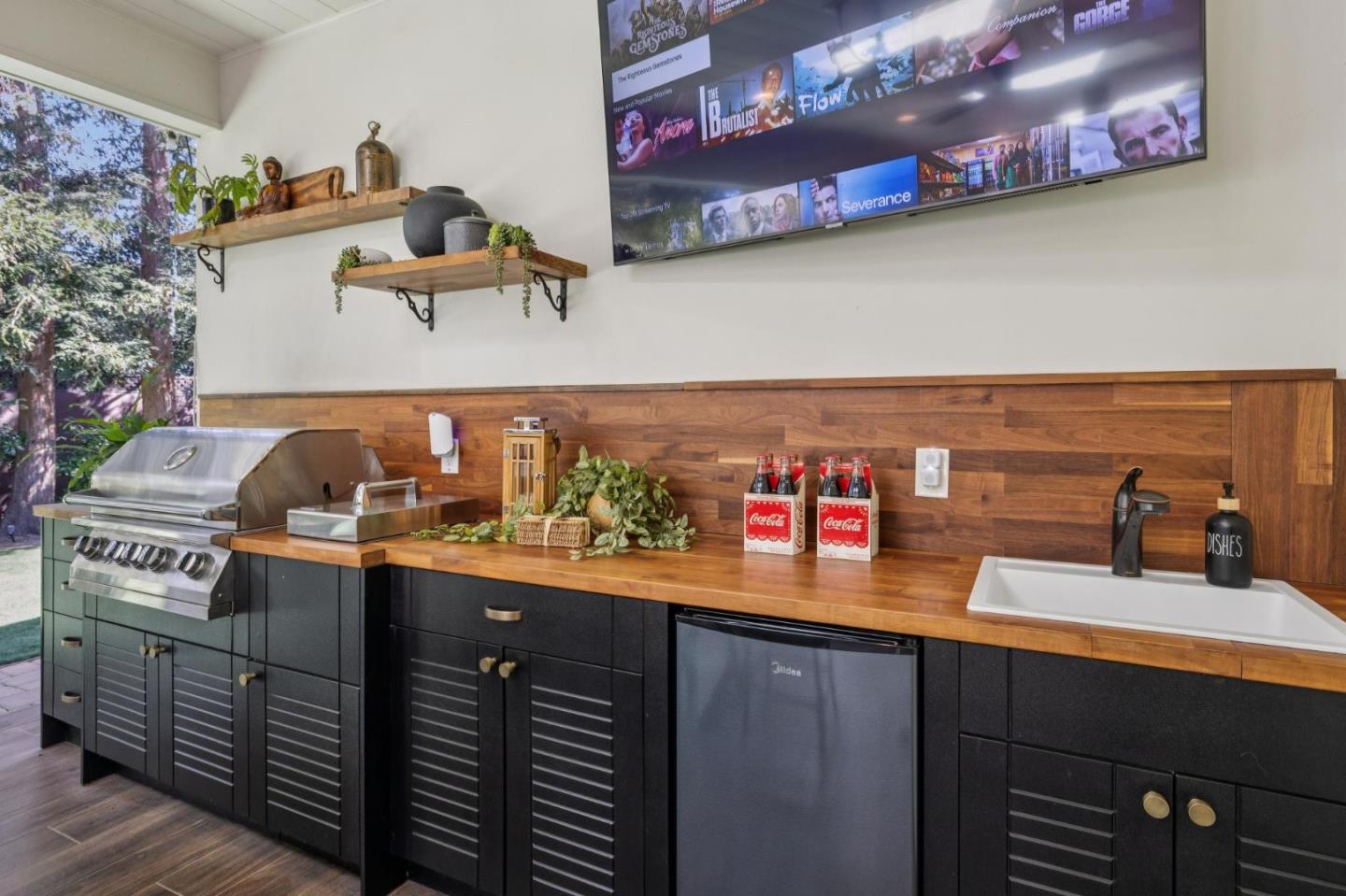 Detail Gallery Image 21 of 57 For 830 Monte Rosa Dr, Menlo Park,  CA 94025 - 4 Beds | 5/1 Baths