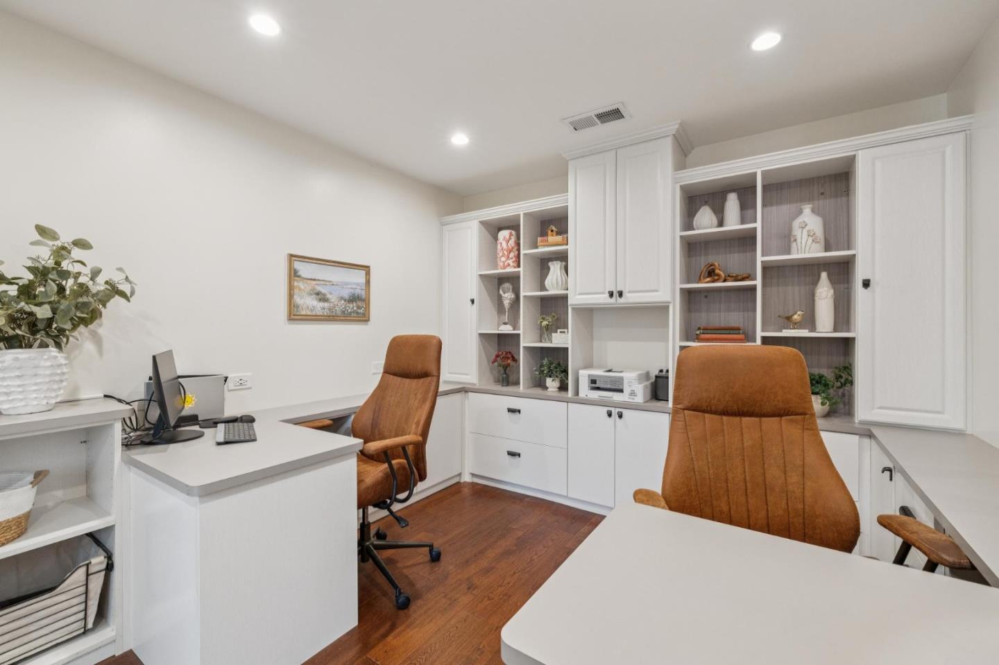 Detail Gallery Image 27 of 57 For 830 Monte Rosa Dr, Menlo Park,  CA 94025 - 4 Beds | 5/1 Baths