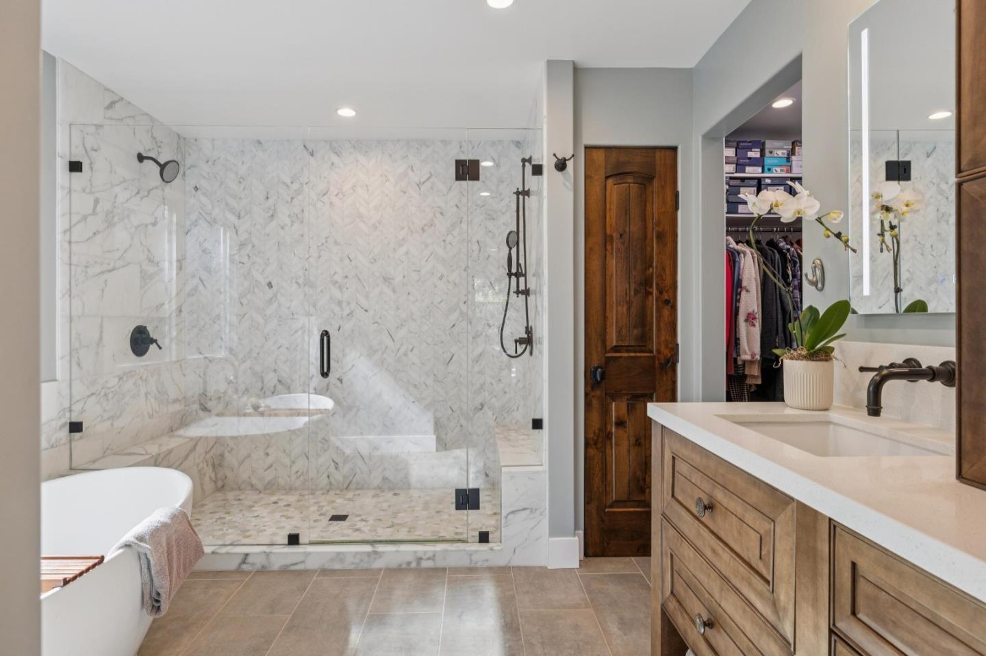 Detail Gallery Image 31 of 57 For 830 Monte Rosa Dr, Menlo Park,  CA 94025 - 4 Beds | 5/1 Baths