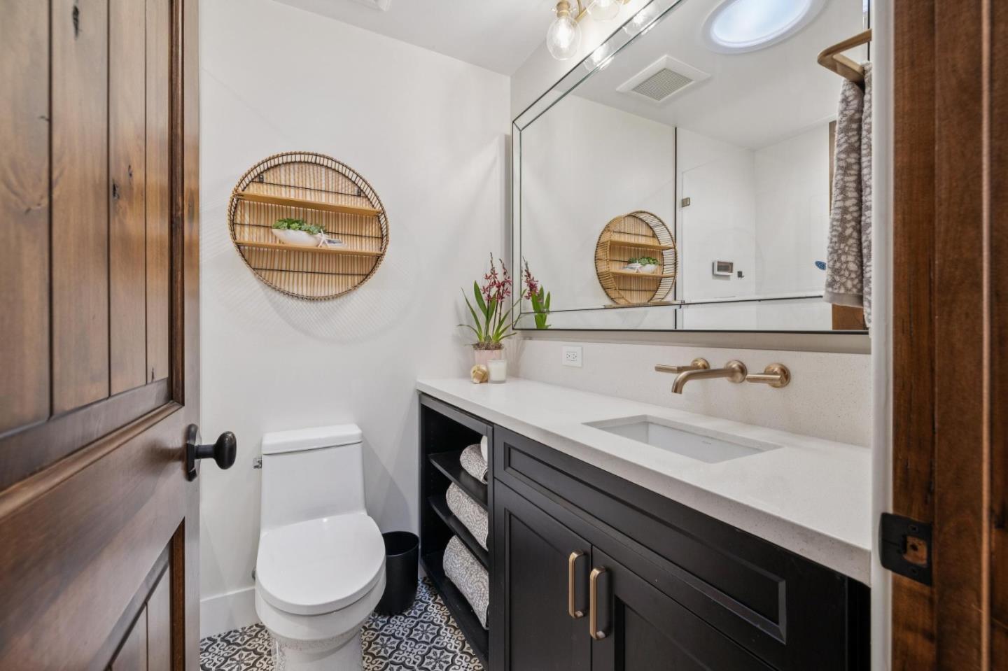 Detail Gallery Image 37 of 57 For 830 Monte Rosa Dr, Menlo Park,  CA 94025 - 4 Beds | 5/1 Baths