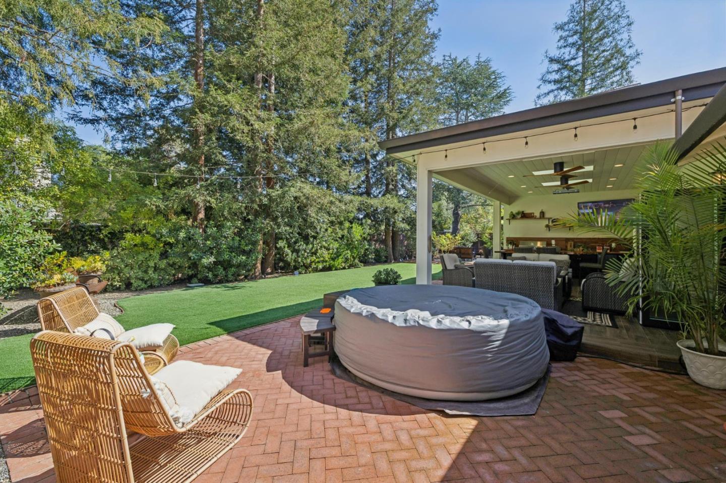 Detail Gallery Image 52 of 57 For 830 Monte Rosa Dr, Menlo Park,  CA 94025 - 4 Beds | 5/1 Baths