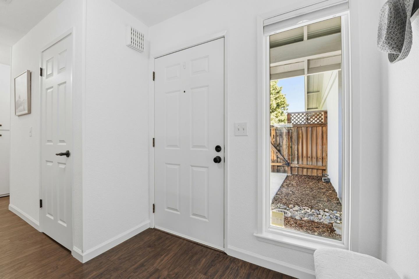 Photo #4: ML82038800 Listing: Photo #4