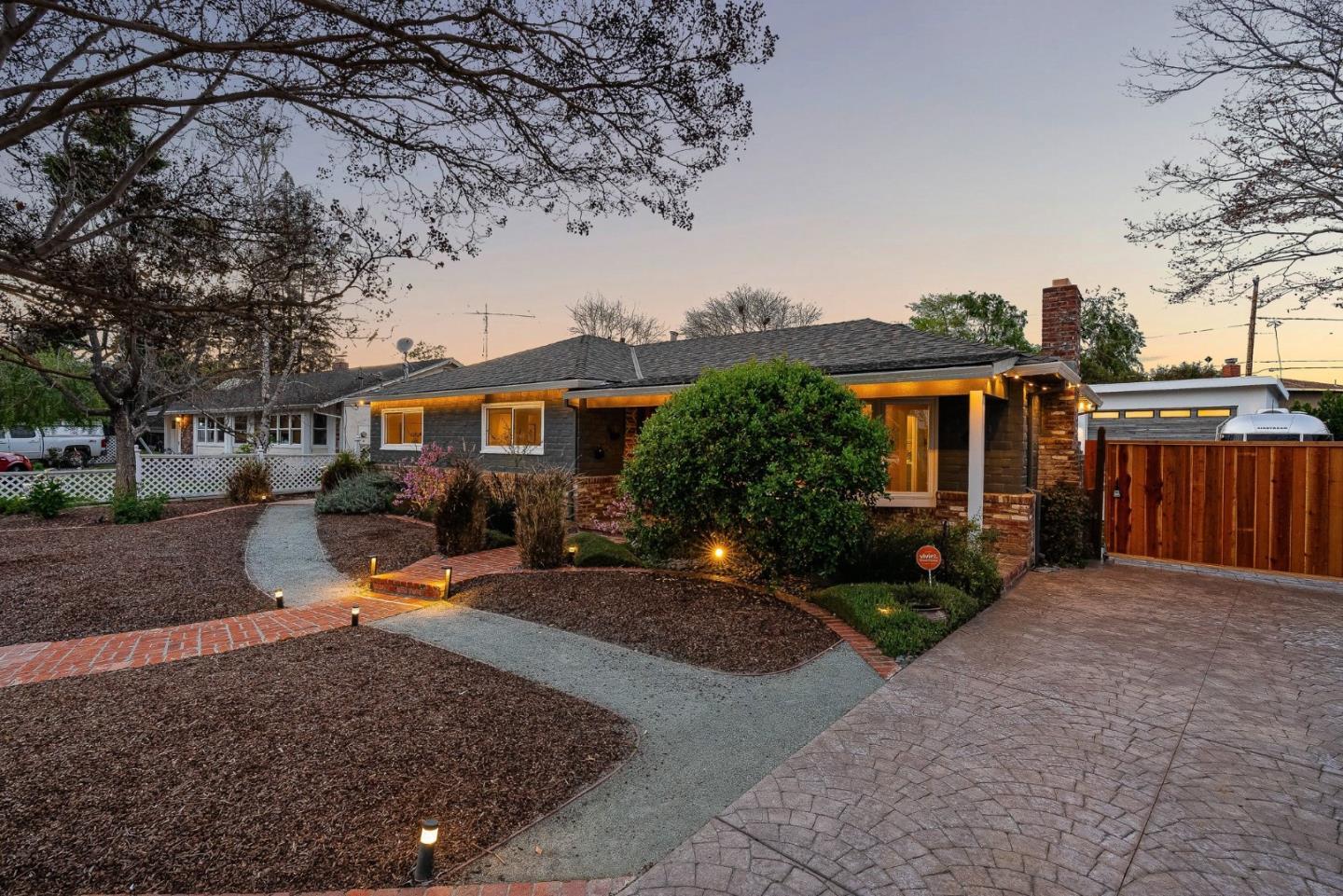 Detail Gallery Image 3 of 47 For 341 Dallas Dr, Campbell,  CA 95008 - 3 Beds | 2 Baths