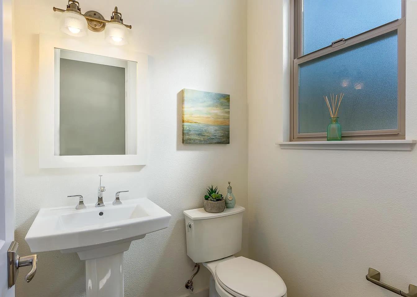Detail Gallery Image 10 of 34 For 903 Lundy Ln, Scotts Valley,  CA 95066 - 3 Beds | 2/1 Baths