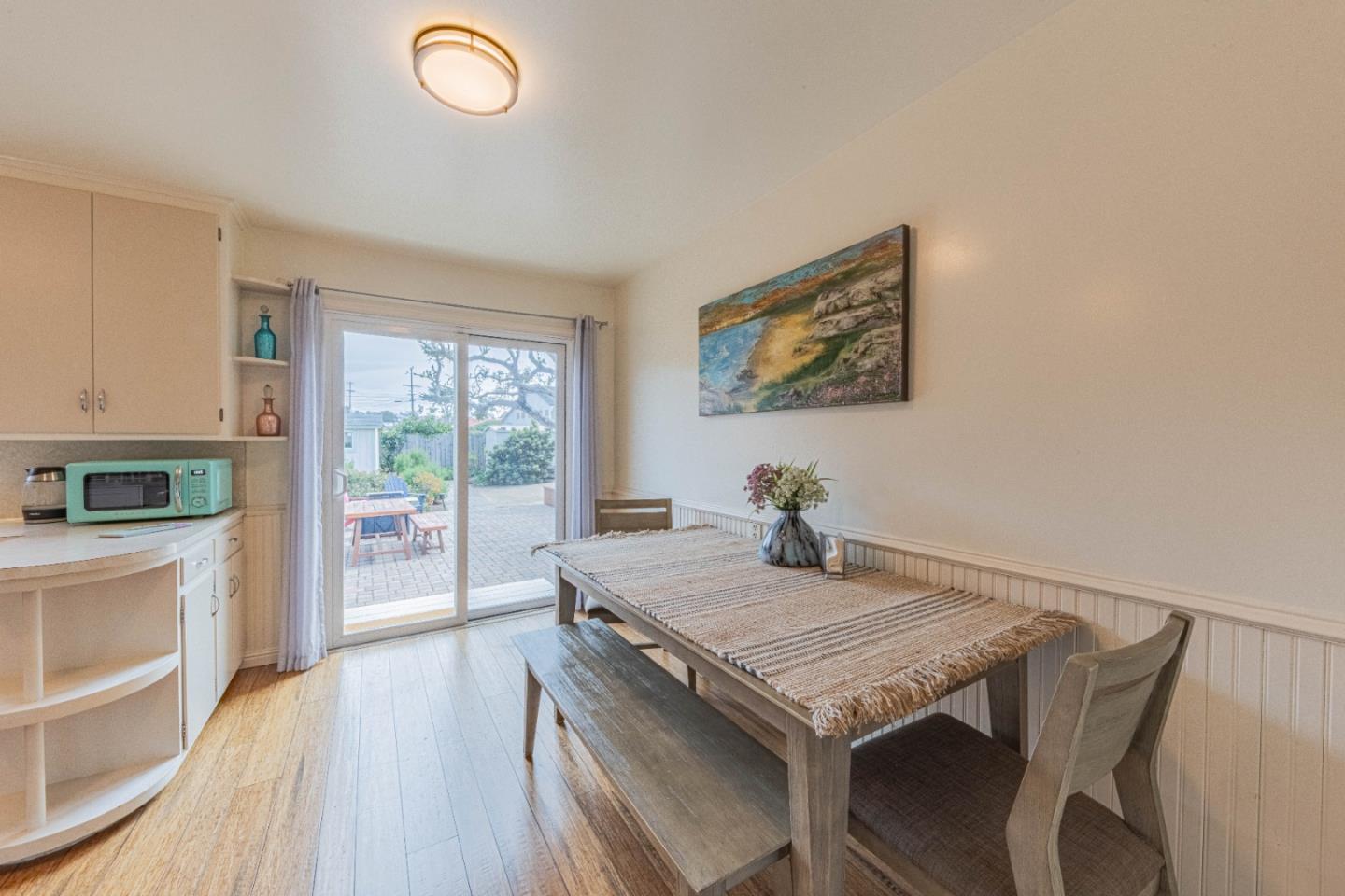 Detail Gallery Image 11 of 29 For 1986 Luxton St, Seaside,  CA 93955 - 2 Beds | 1 Baths