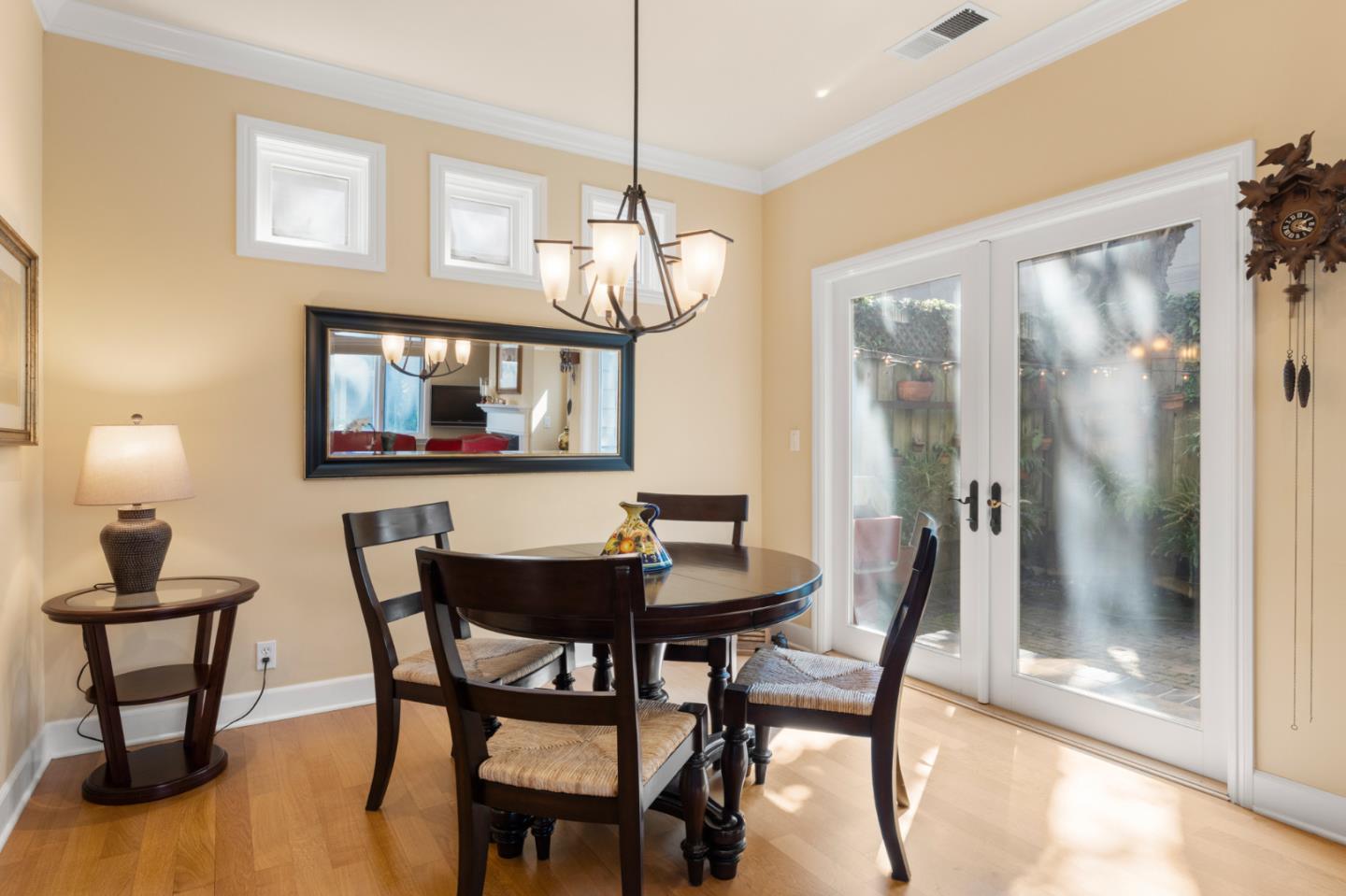 Detail Gallery Image 10 of 49 For 1423 San Antonio St, Menlo Park,  CA 94025 - 3 Beds | 2/1 Baths