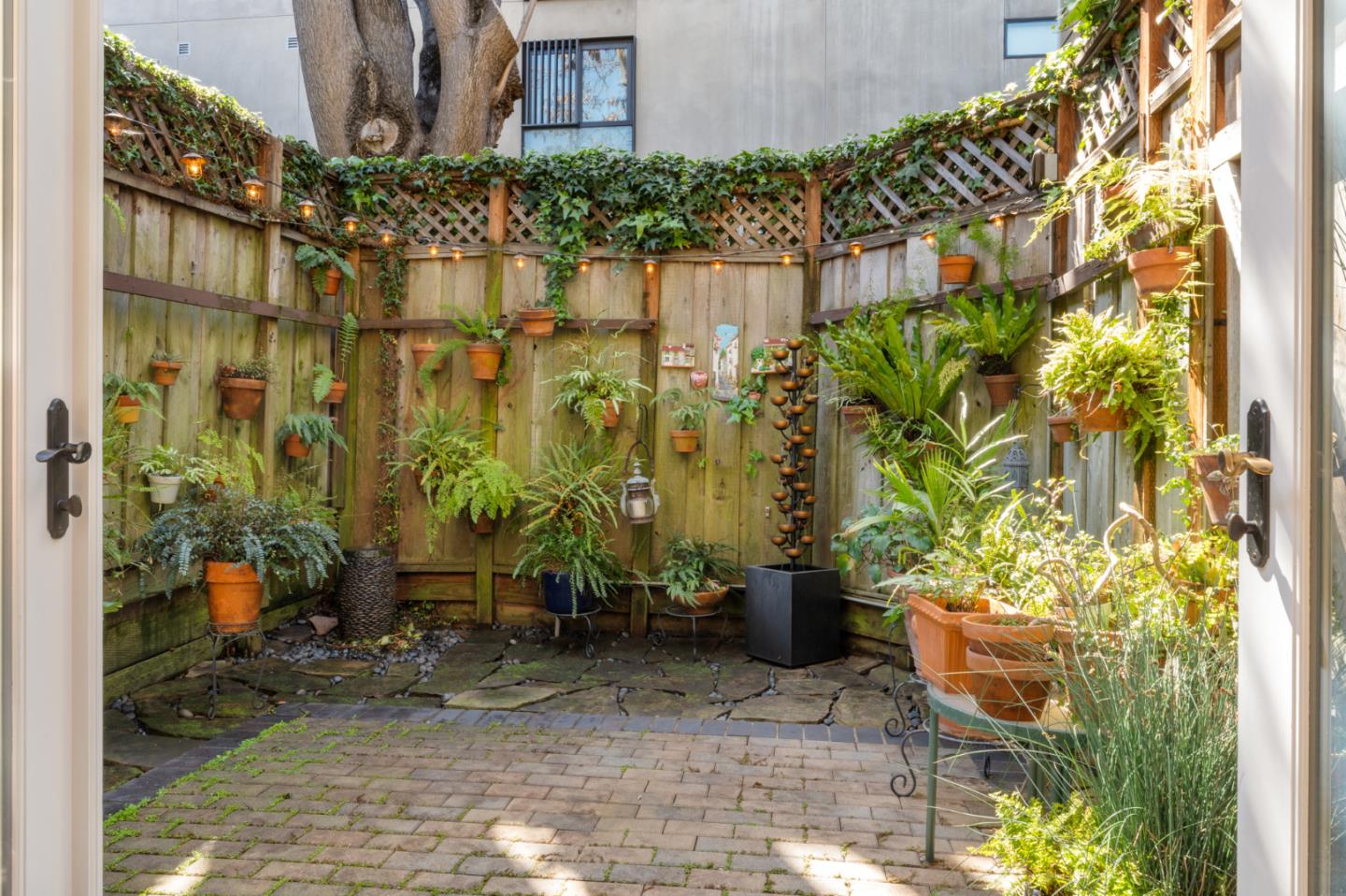 Detail Gallery Image 12 of 49 For 1423 San Antonio St, Menlo Park,  CA 94025 - 3 Beds | 2/1 Baths