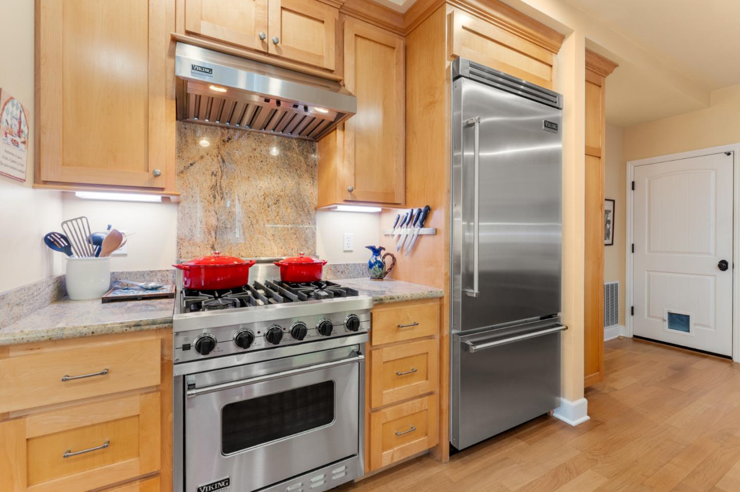 Detail Gallery Image 22 of 49 For 1423 San Antonio St, Menlo Park,  CA 94025 - 3 Beds | 2/1 Baths