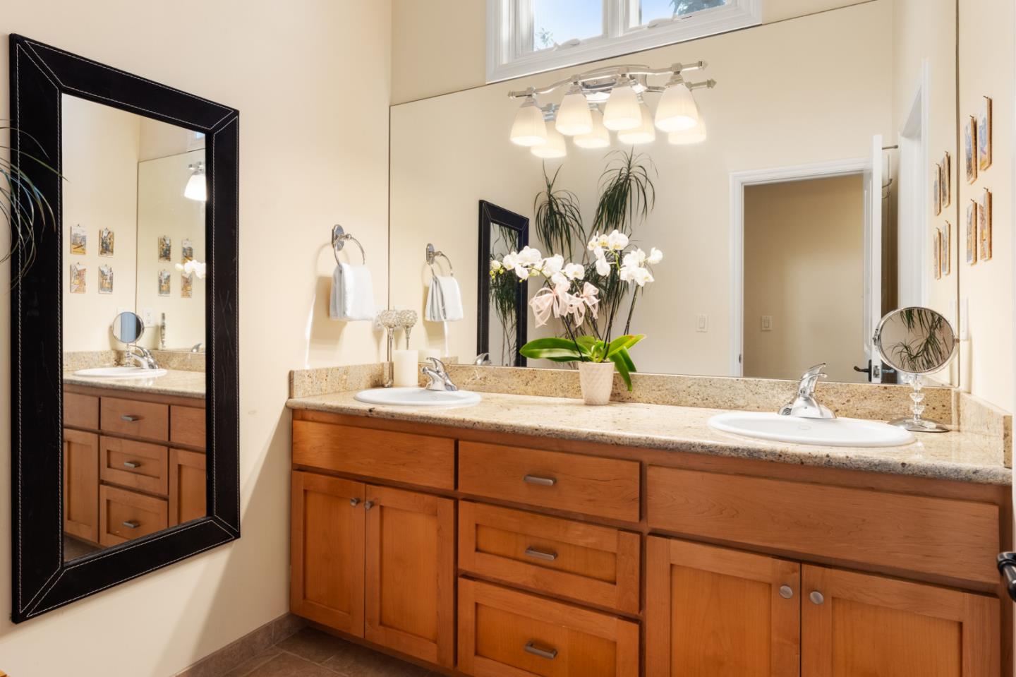 Detail Gallery Image 32 of 49 For 1423 San Antonio St, Menlo Park,  CA 94025 - 3 Beds | 2/1 Baths