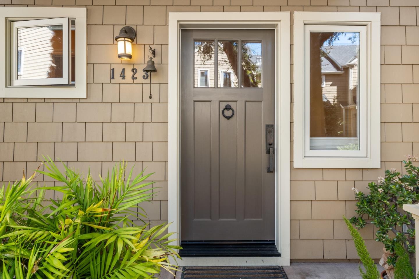 Detail Gallery Image 4 of 49 For 1423 San Antonio St, Menlo Park,  CA 94025 - 3 Beds | 2/1 Baths