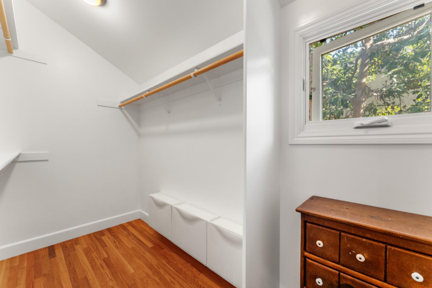 Detail Gallery Image 41 of 49 For 1423 San Antonio St, Menlo Park,  CA 94025 - 3 Beds | 2/1 Baths