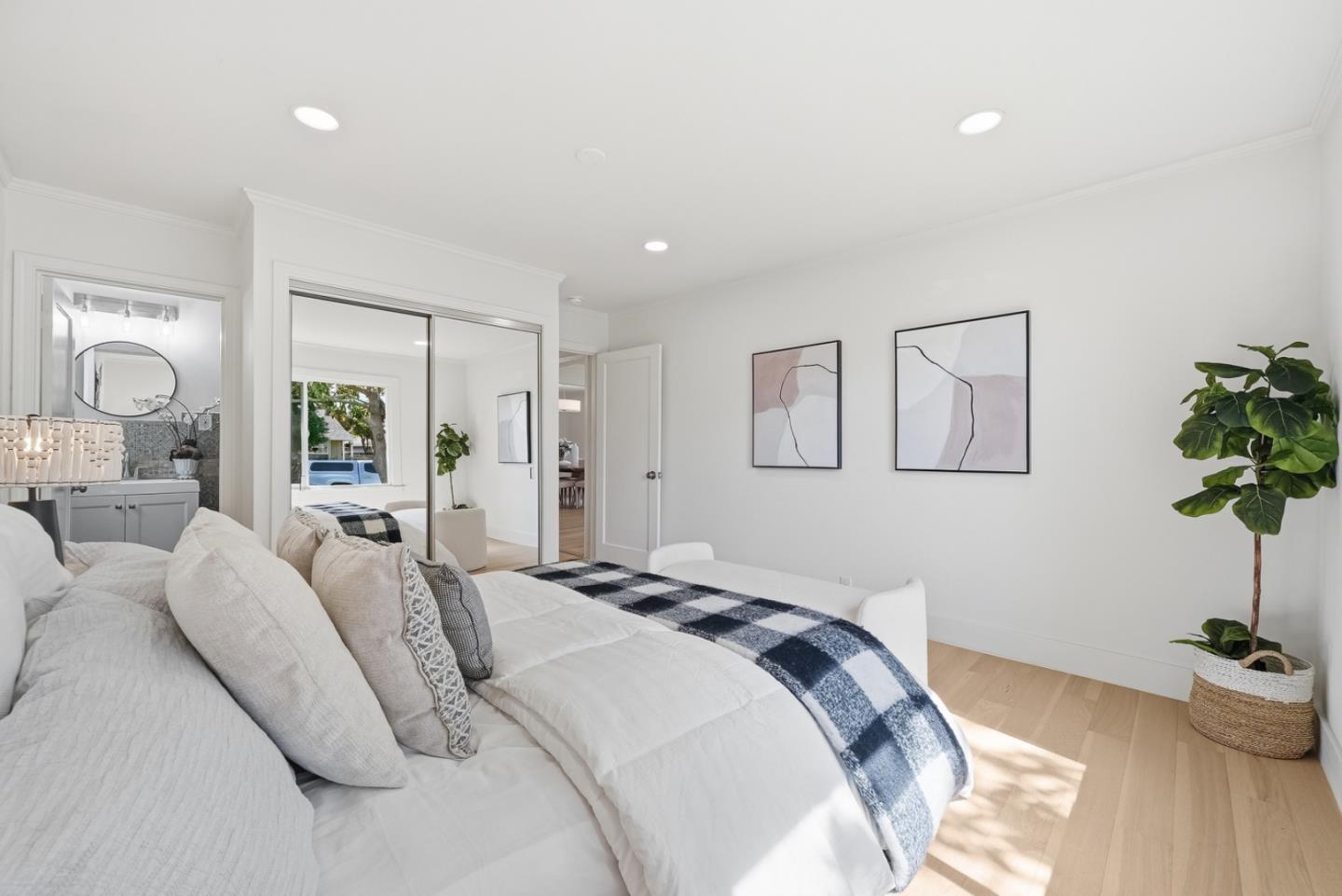 Detail Gallery Image 21 of 57 For 1519 Trollman Ave, San Mateo,  CA 94401 - 4 Beds | 4 Baths