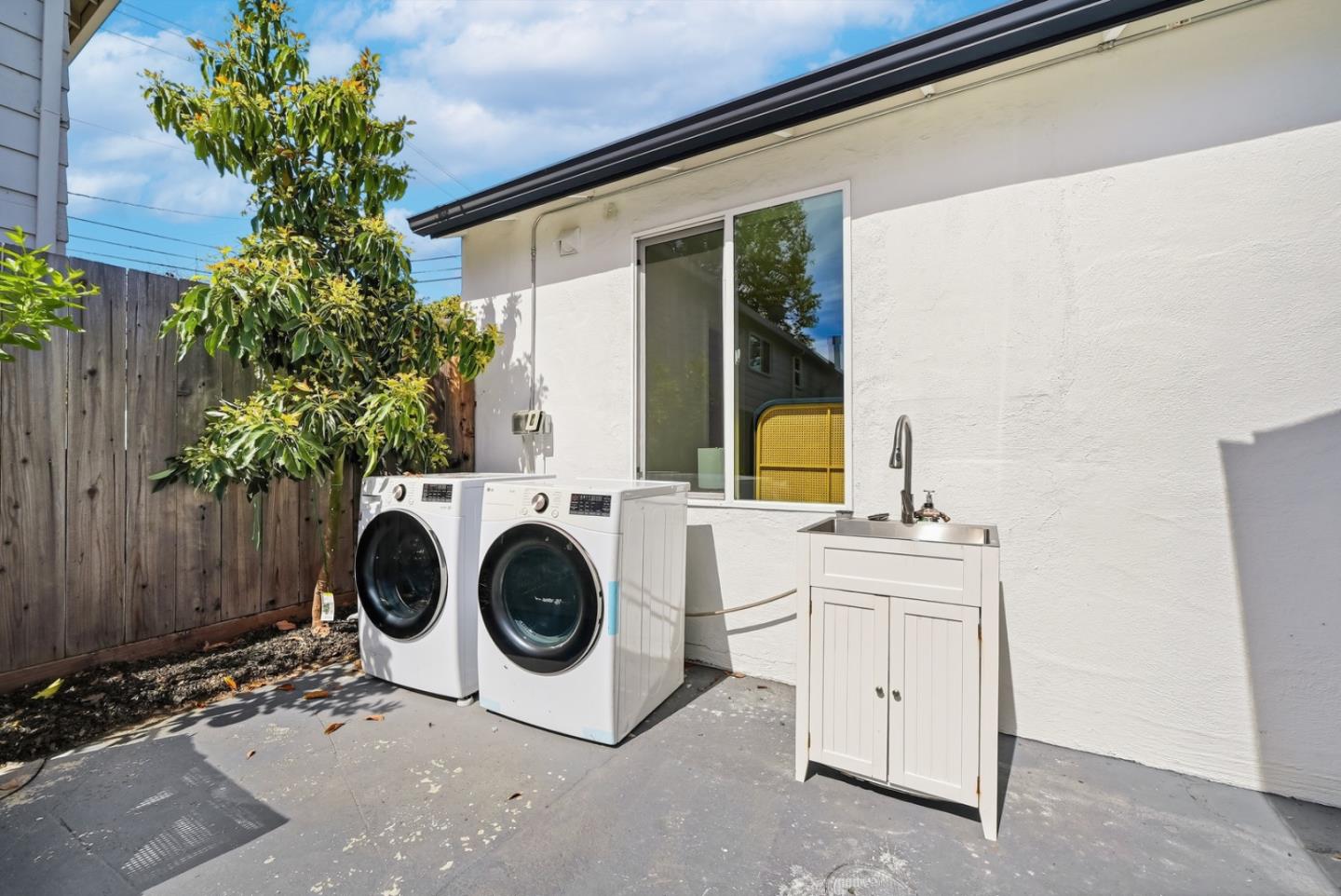 Detail Gallery Image 48 of 57 For 1519 Trollman Ave, San Mateo,  CA 94401 - 4 Beds | 4 Baths