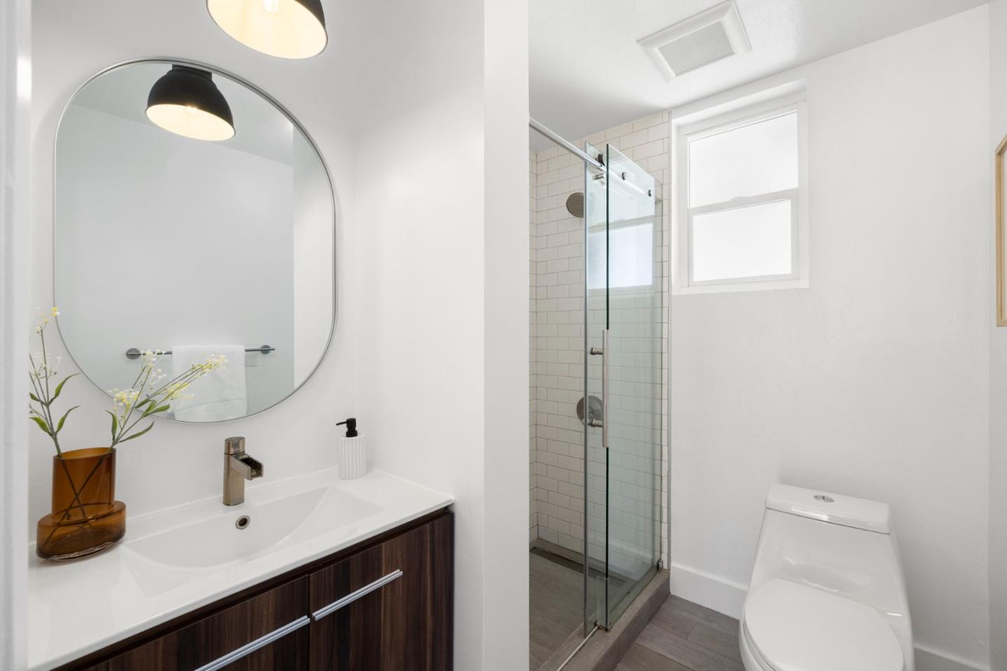 Detail Gallery Image 11 of 45 For 409 Tilton Ave, San Mateo,  CA 94401 - 5 Beds | 3 Baths