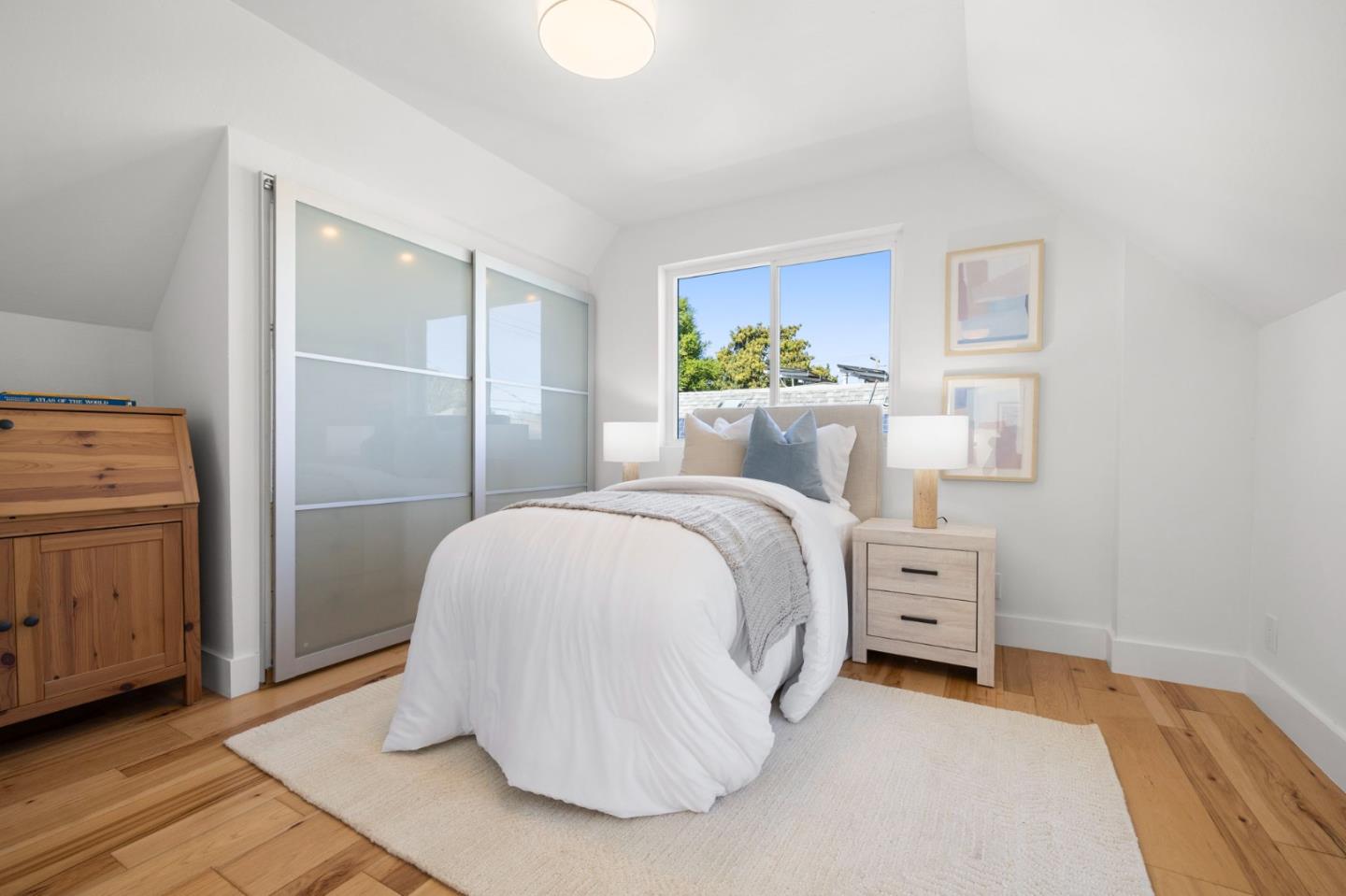 Detail Gallery Image 13 of 45 For 409 Tilton Ave, San Mateo,  CA 94401 - 5 Beds | 3 Baths