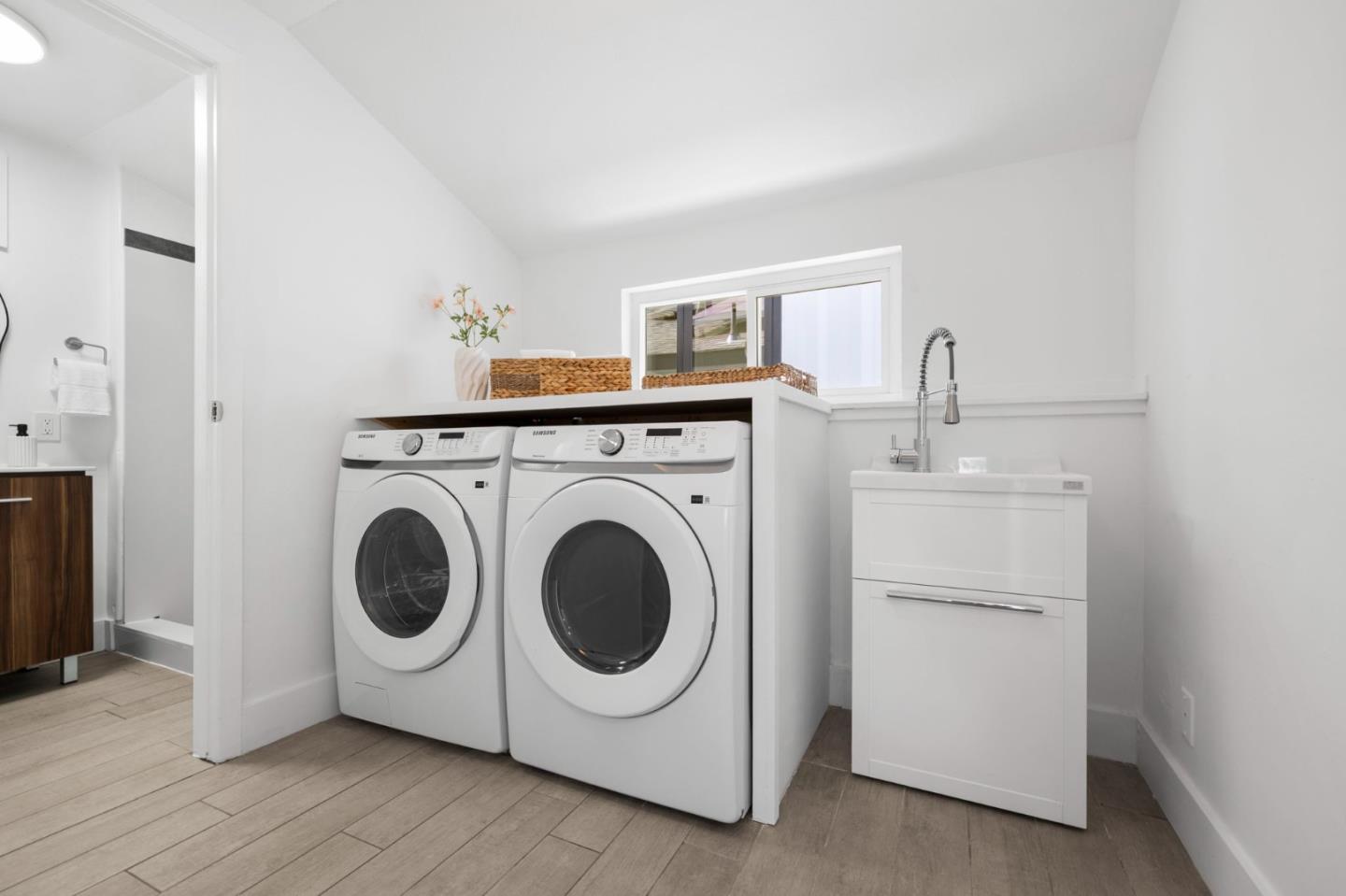 Detail Gallery Image 17 of 45 For 409 Tilton Ave, San Mateo,  CA 94401 - 5 Beds | 3 Baths