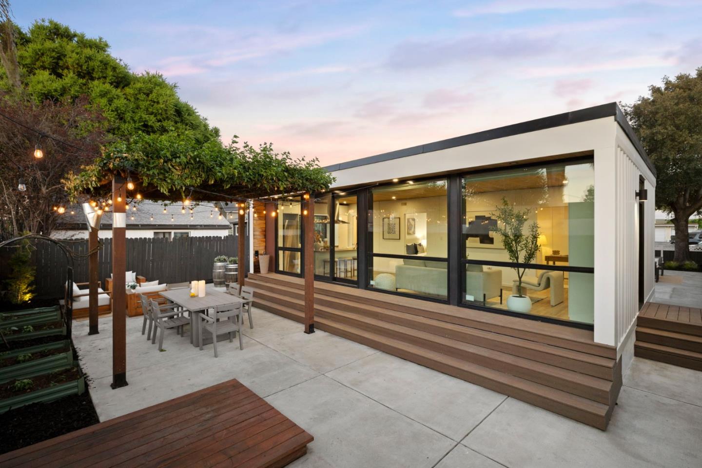 Detail Gallery Image 20 of 45 For 409 Tilton Ave, San Mateo,  CA 94401 - 5 Beds | 3 Baths