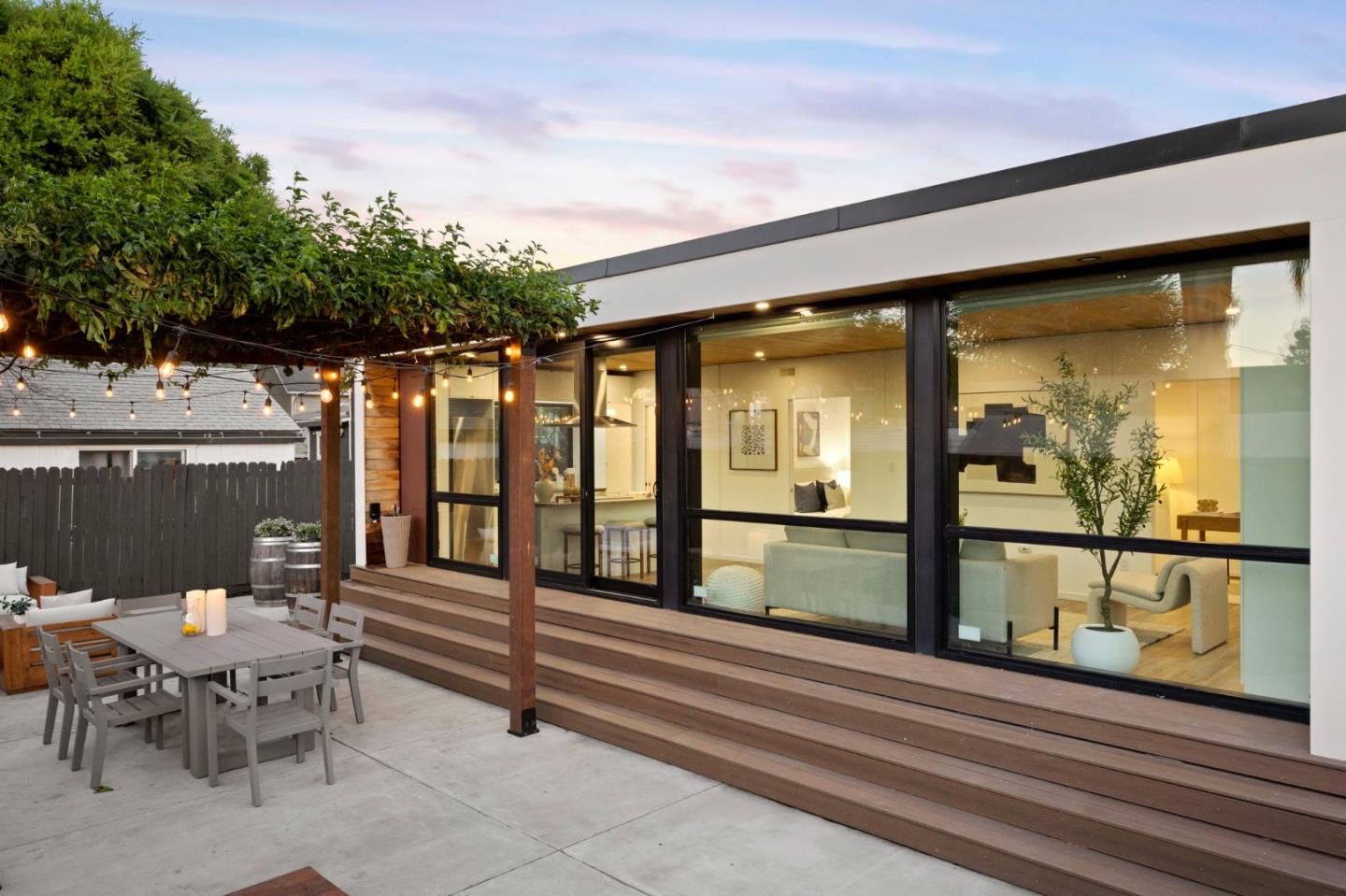 Detail Gallery Image 21 of 45 For 409 Tilton Ave, San Mateo,  CA 94401 - 5 Beds | 3 Baths