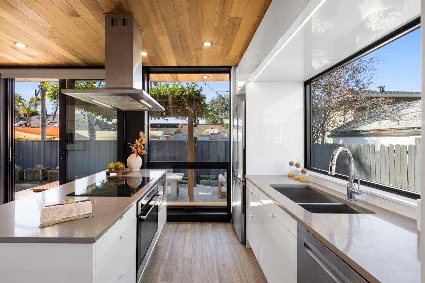 Detail Gallery Image 35 of 45 For 409 Tilton Ave, San Mateo,  CA 94401 - 5 Beds | 3 Baths