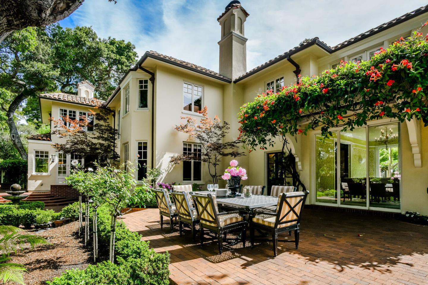 Detail Gallery Image 17 of 29 For 721 Edgewood Rd, San Mateo,  CA 94402 - 6 Beds | 5/1 Baths