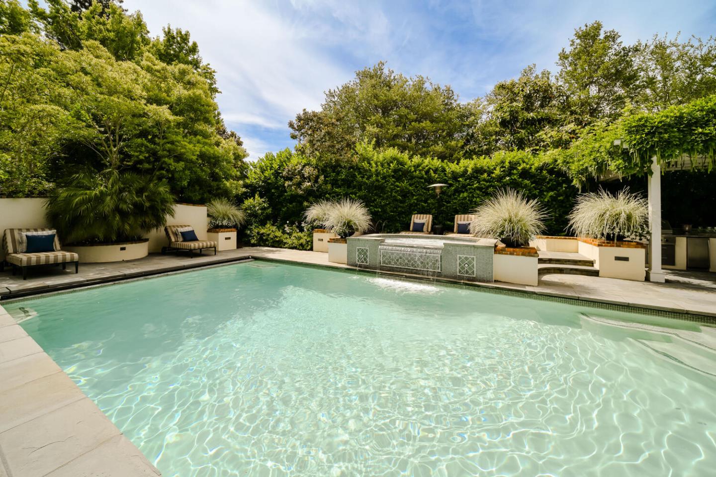 Detail Gallery Image 19 of 29 For 721 Edgewood Rd, San Mateo,  CA 94402 - 6 Beds | 5/1 Baths