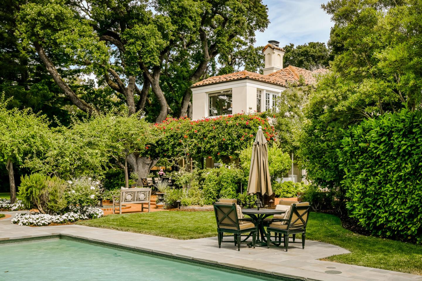 Detail Gallery Image 23 of 29 For 721 Edgewood Rd, San Mateo,  CA 94402 - 6 Beds | 5/1 Baths