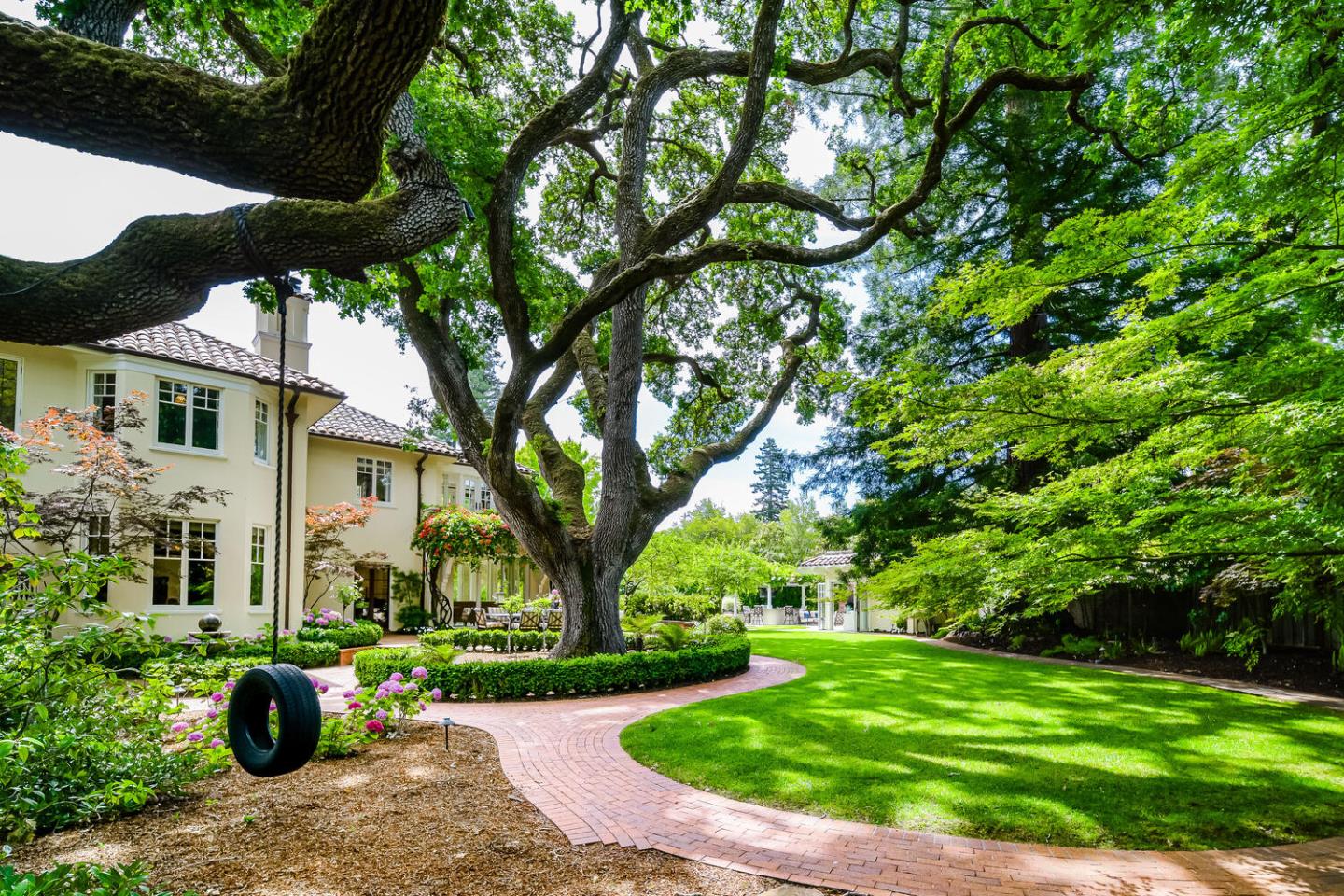 Detail Gallery Image 24 of 29 For 721 Edgewood Rd, San Mateo,  CA 94402 - 6 Beds | 5/1 Baths