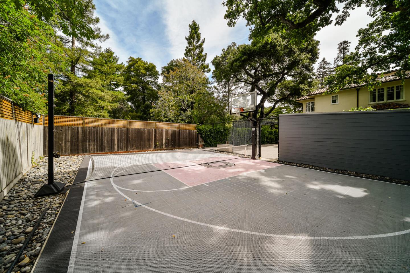 Detail Gallery Image 25 of 29 For 721 Edgewood Rd, San Mateo,  CA 94402 - 6 Beds | 5/1 Baths