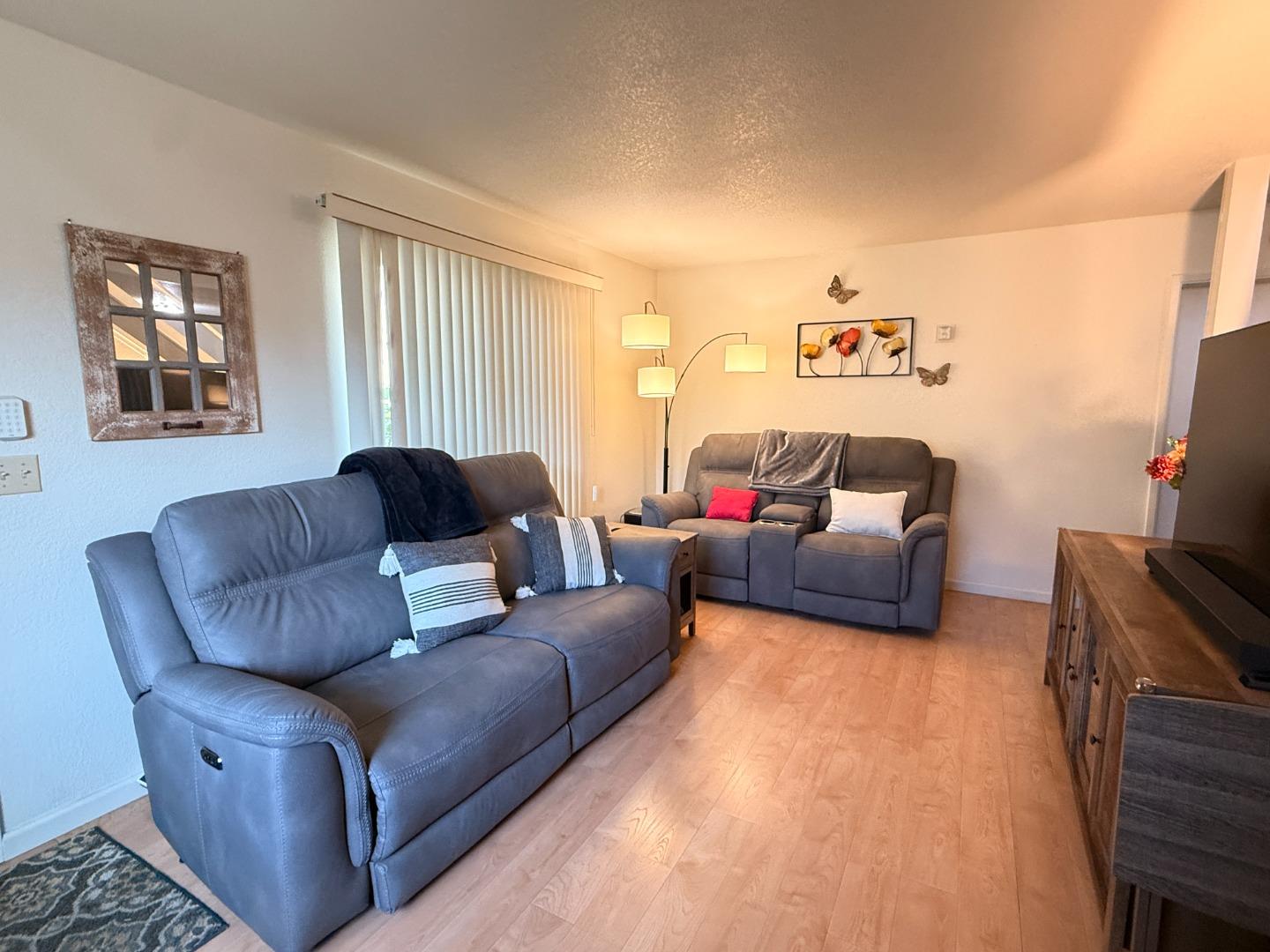 Detail Gallery Image 11 of 19 For 12911 Barkley Dr, Salinas,  CA 93906 - – Beds | – Baths