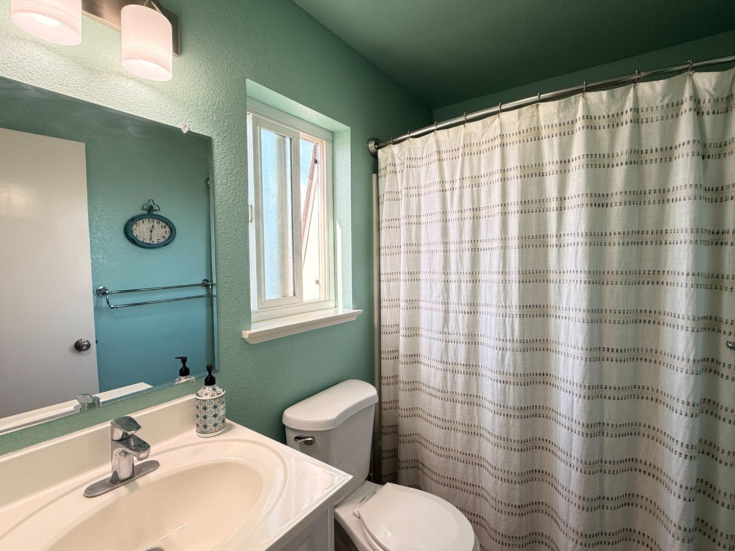 Detail Gallery Image 17 of 19 For 12911 Barkley Dr, Salinas,  CA 93906 - – Beds | – Baths