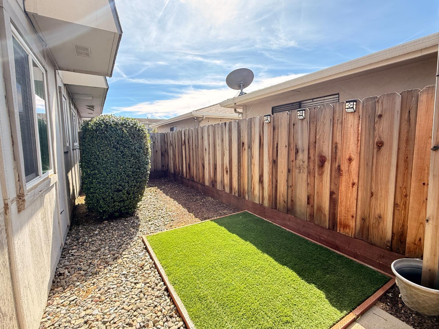 Detail Gallery Image 9 of 19 For 12911 Barkley Dr, Salinas,  CA 93906 - – Beds | – Baths