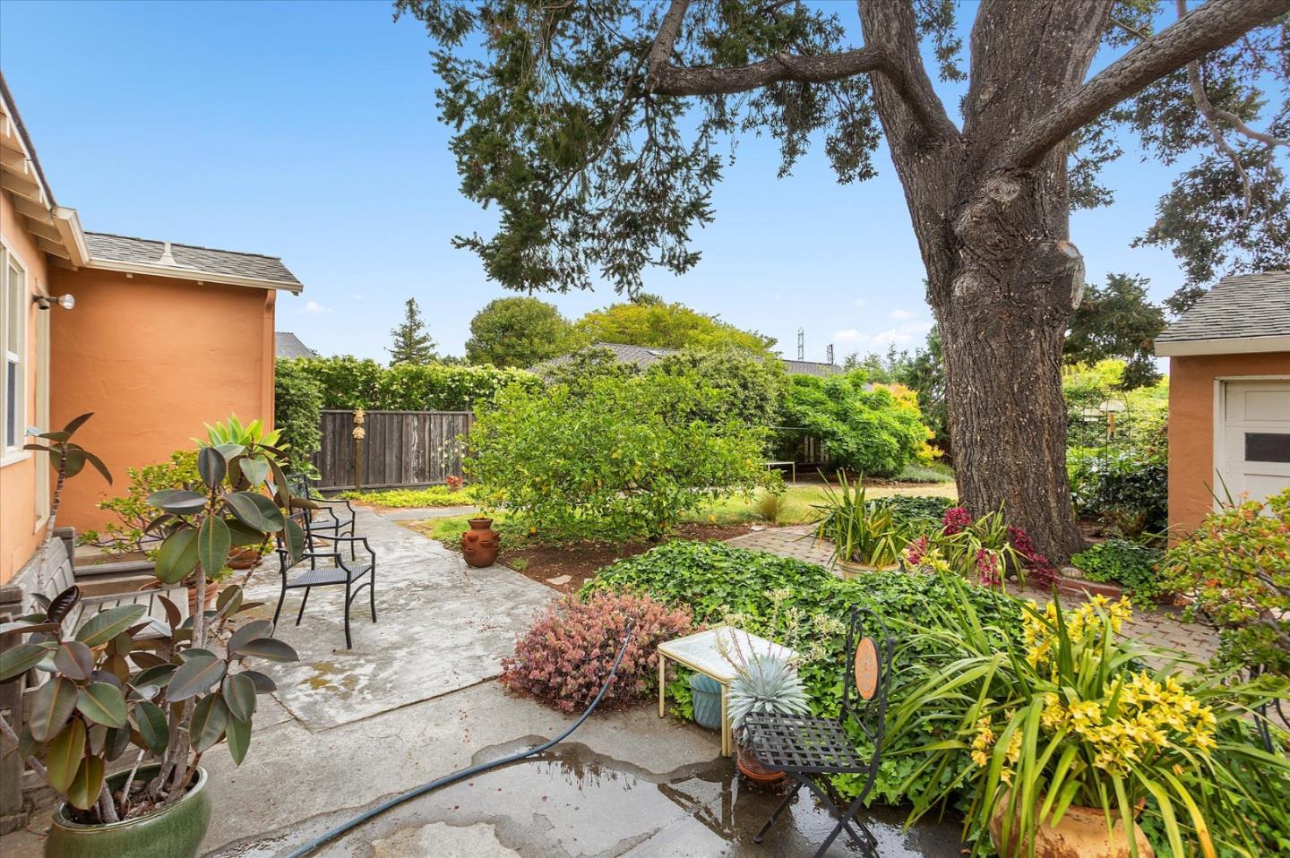 Detail Gallery Image 16 of 23 For 15590 Linda Ave, Los Gatos,  CA 95032 - 2 Beds | 1 Baths