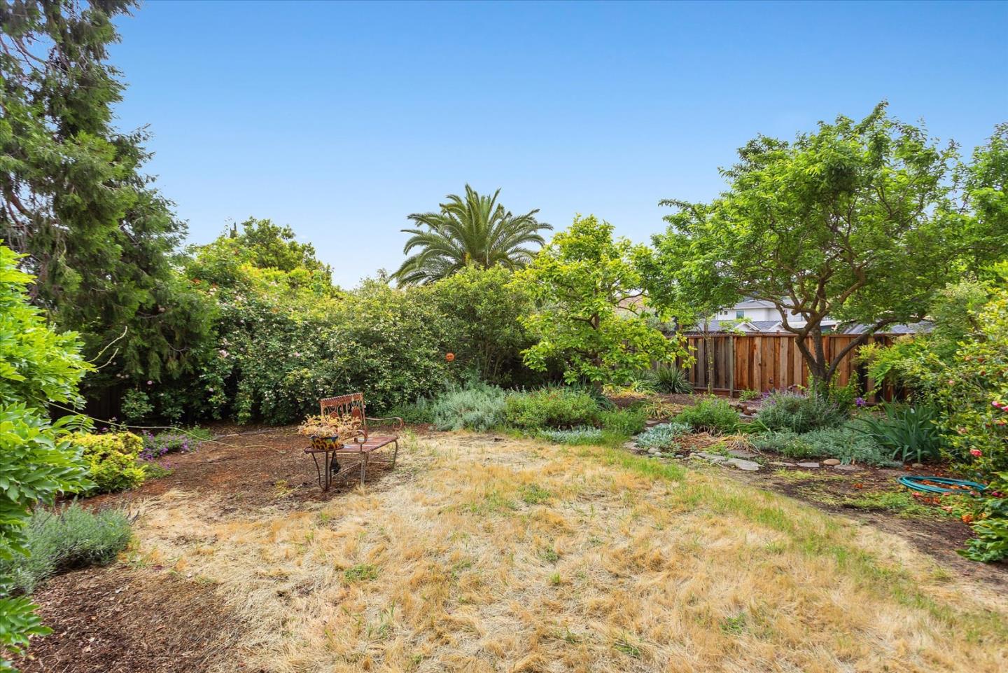 Detail Gallery Image 18 of 23 For 15590 Linda Ave, Los Gatos,  CA 95032 - 2 Beds | 1 Baths