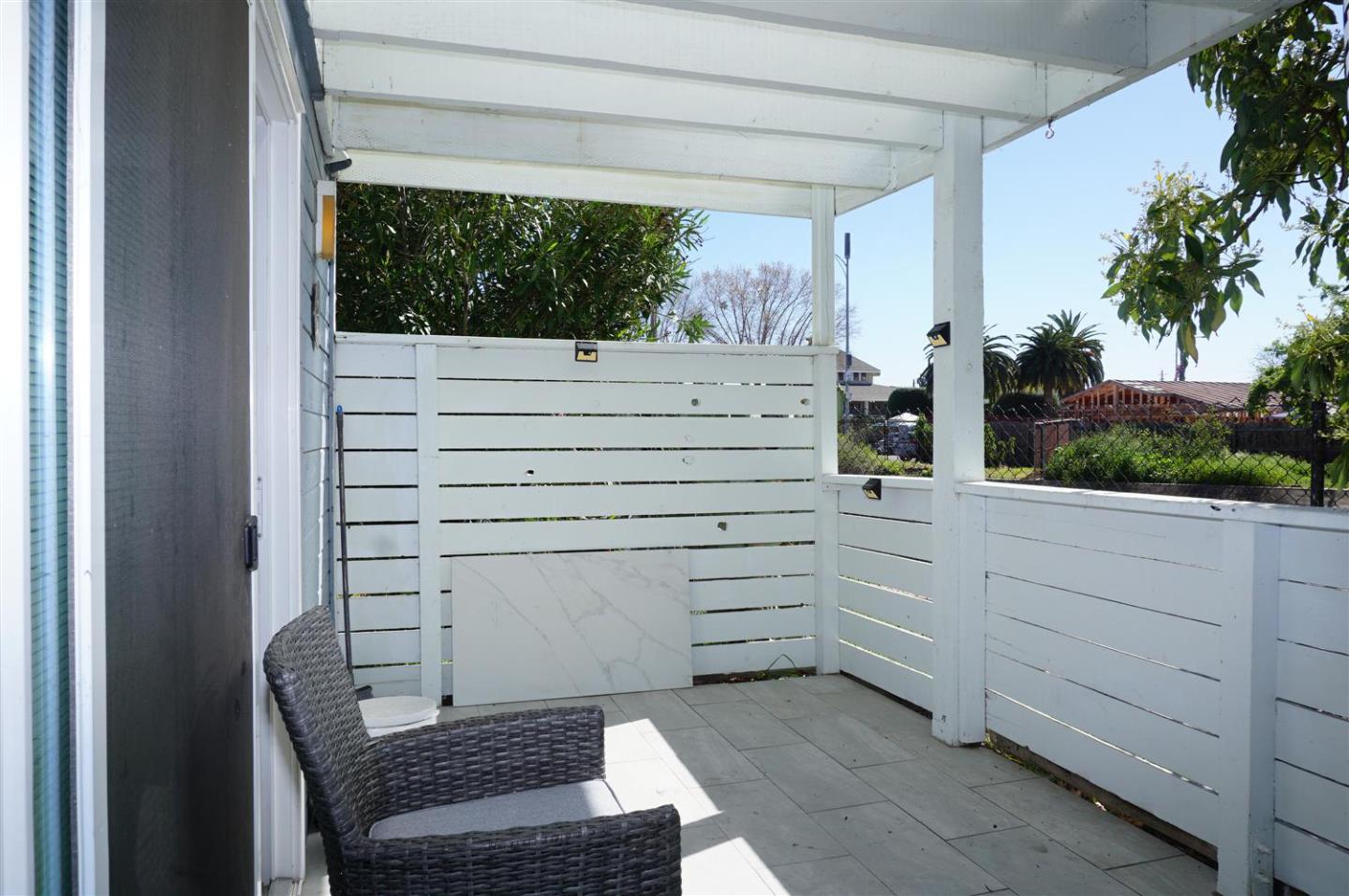 Detail Gallery Image 14 of 17 For 2057 E San Antonio St, San Jose,  CA 95116 - 3 Beds | 2/1 Baths