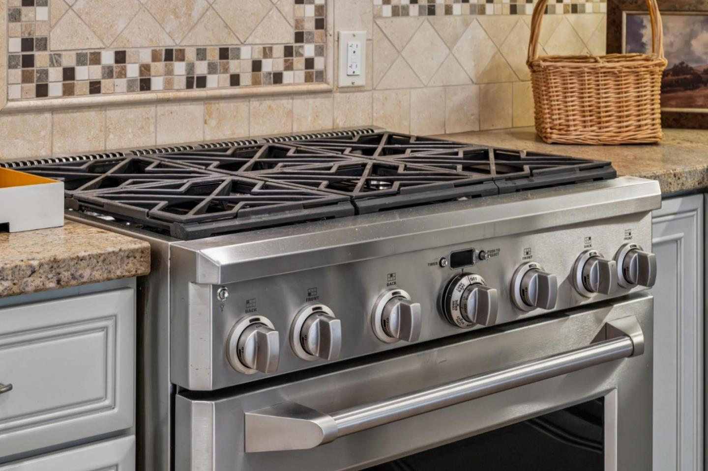 Detail Gallery Image 16 of 49 For 760 Country Club Dr, Carmel Valley,  CA 93924 - 4 Beds | 3 Baths