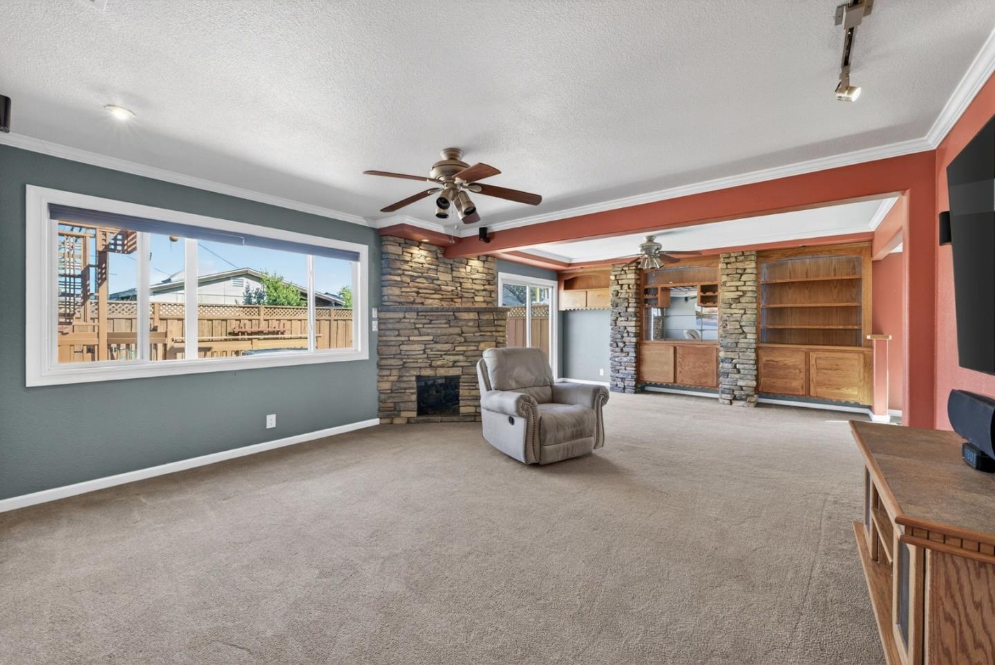 Detail Gallery Image 11 of 41 For 3950 Meridian Ave, San Jose,  CA 95124 - 3 Beds | 2 Baths