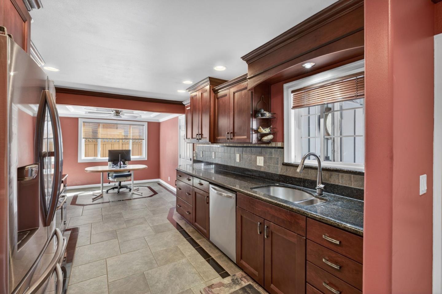 Detail Gallery Image 15 of 41 For 3950 Meridian Ave, San Jose,  CA 95124 - 3 Beds | 2 Baths