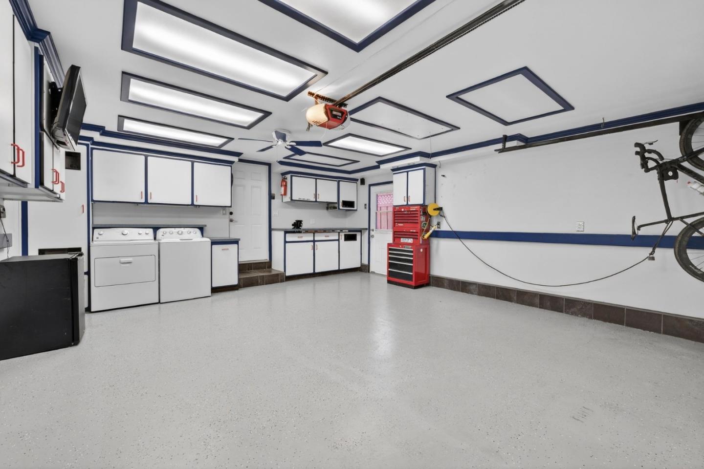 Detail Gallery Image 33 of 41 For 3950 Meridian Ave, San Jose,  CA 95124 - 3 Beds | 2 Baths